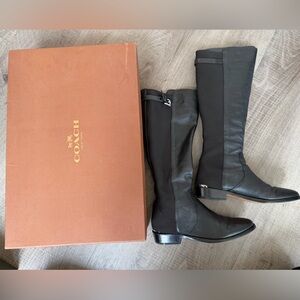 Coach Women’s Black Leather Lilac Boot Size 8